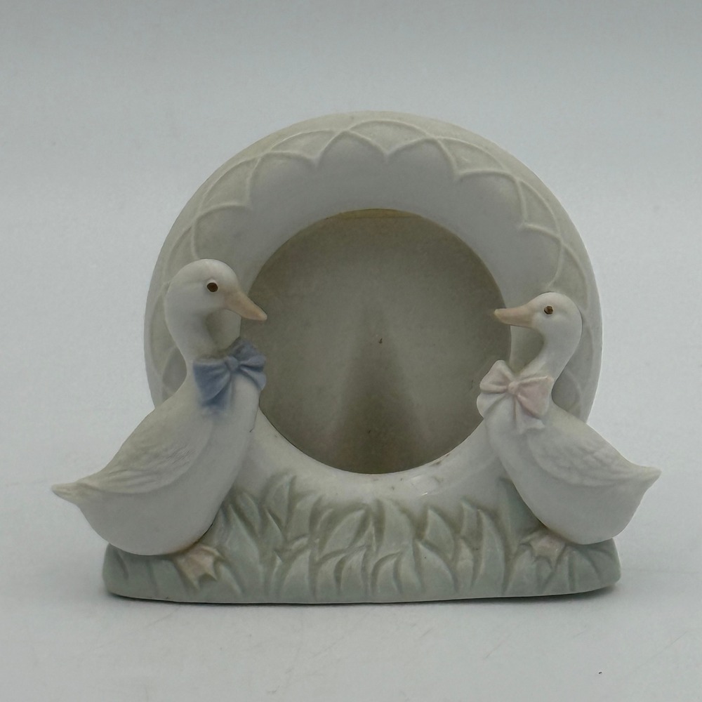 Vintage Otagiri Japan Porcelain Duck Picture Frame White Ceramic Pastel Bows 4"